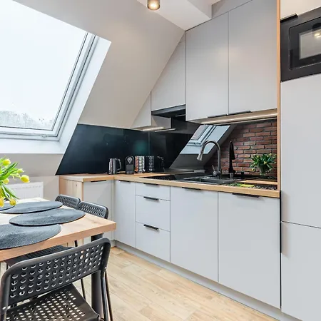 Ksiezycowy Z Balkonem- * 索波特