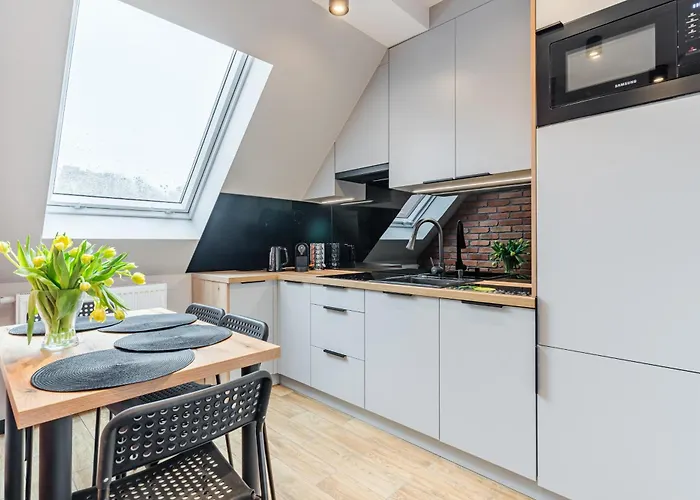 Ksiezycowy Z Balkonem- * 索波特